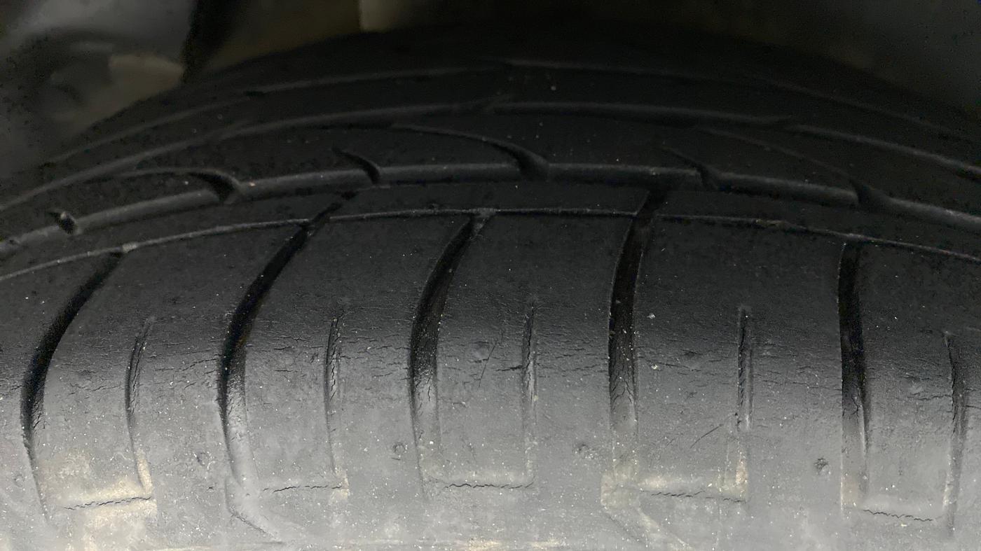 2019 Hyundai Creta SX (O) 1.6 PETROL, Petrol, Manual, 34,644 km, Right Rear Tyre Tread