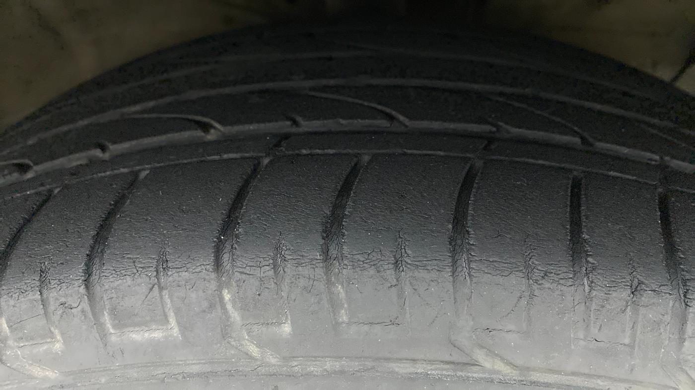 2019 Hyundai Creta SX (O) 1.6 PETROL, Petrol, Manual, 34,644 km, Right Front Tyre Tread
