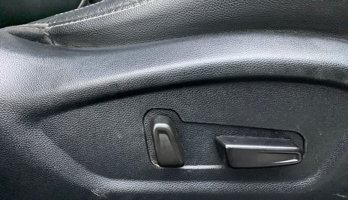 2019 Hyundai Creta SX (O) 1.6 PETROL, Petrol, Manual, 34,644 km, Driver Side Adjustment Panel