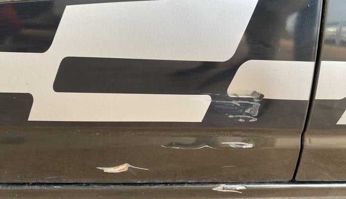2017 Renault Kwid 1.0 RXL AT, Petrol, Automatic, 56,440 km, Left running board - Slightly dented