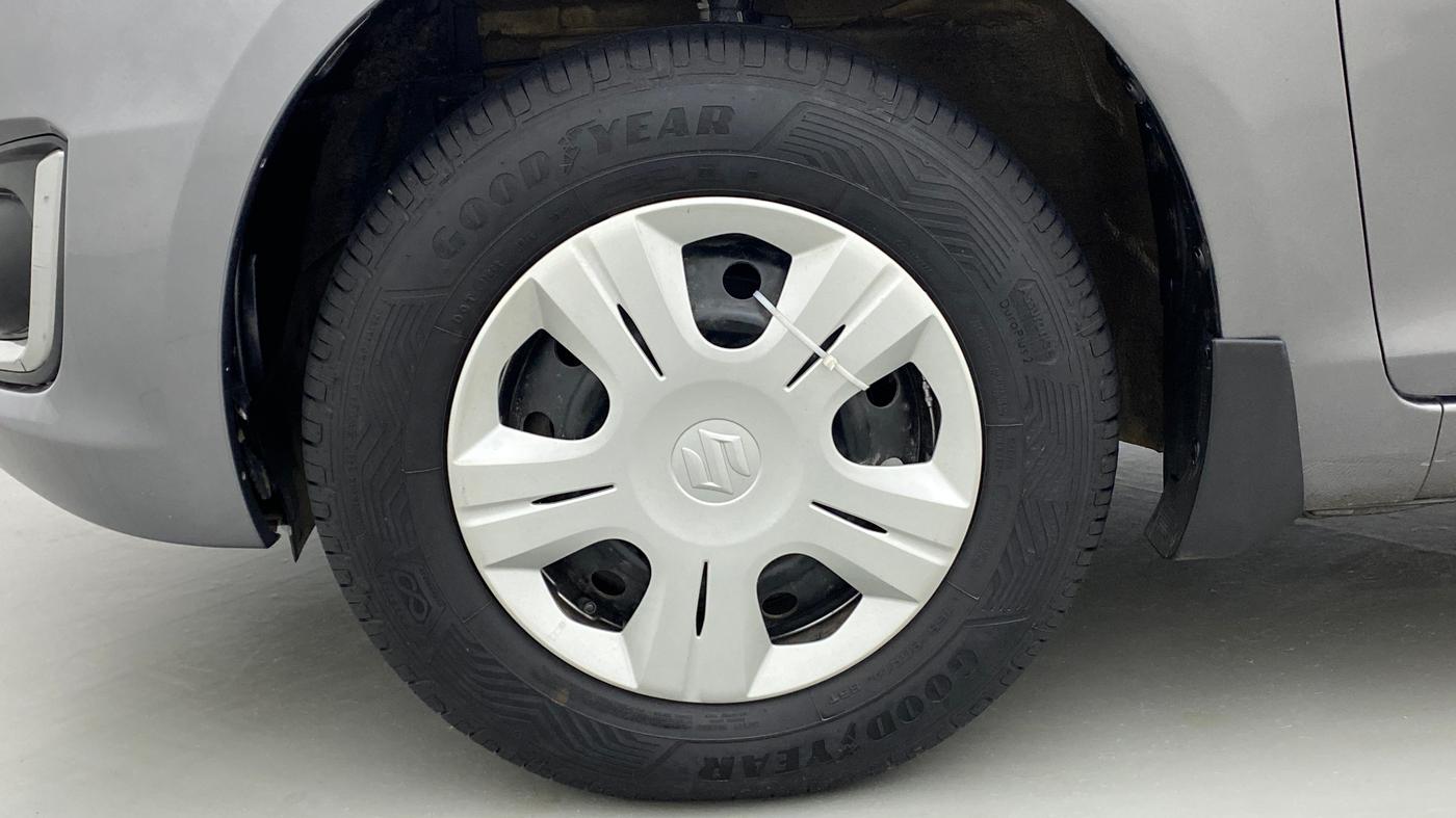 2016 Maruti Swift VXI O, Petrol, Manual, 28,721 km, Left Front Wheel