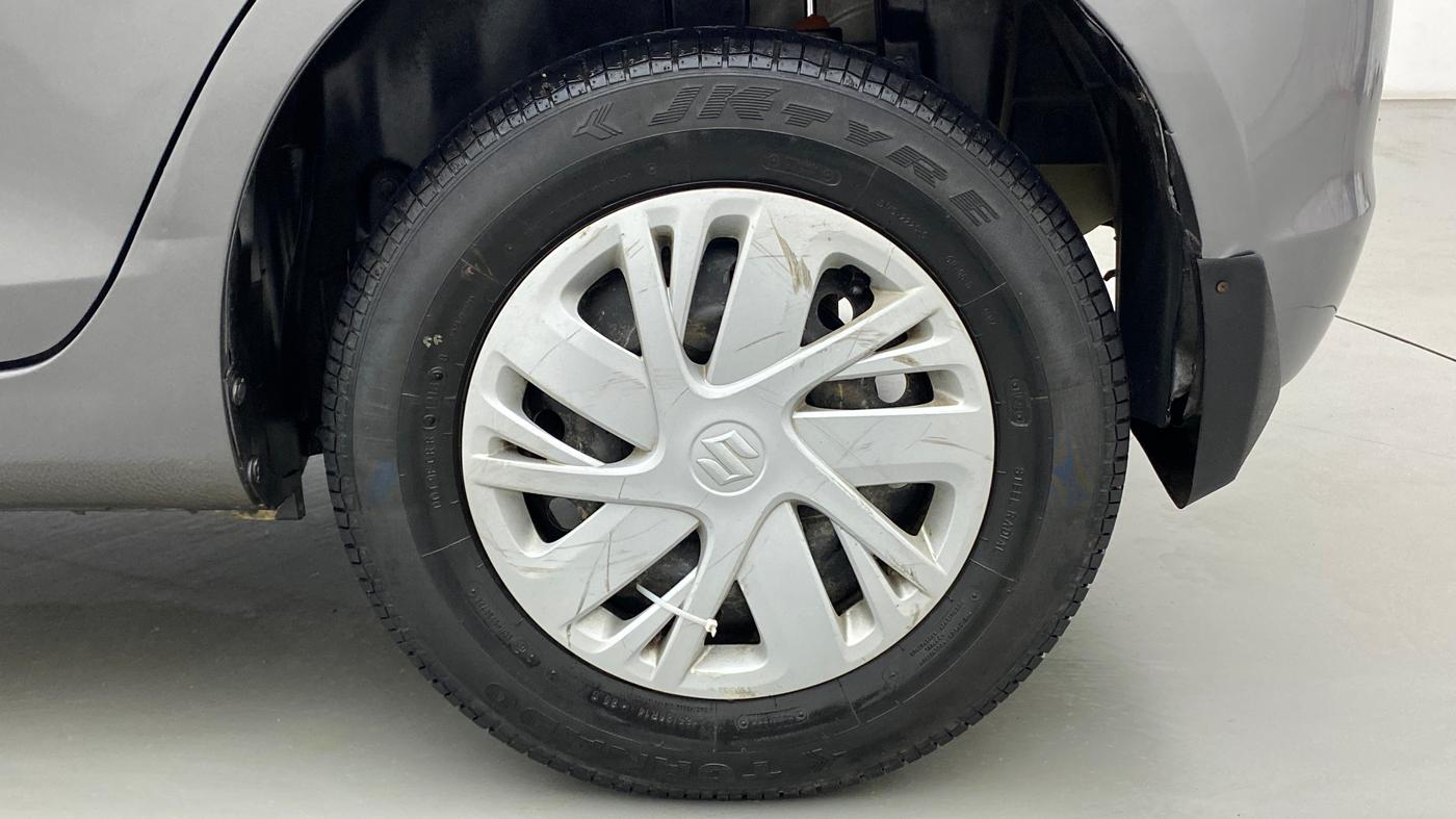 2016 Maruti Swift VXI O, Petrol, Manual, 28,721 km, Left Rear Wheel