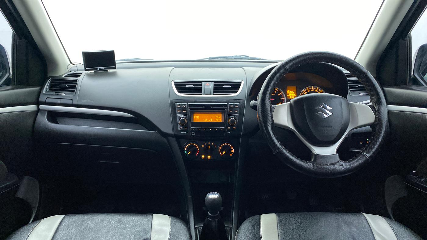 2016 Maruti Swift VXI O, Petrol, Manual, 28,721 km, Dashboard