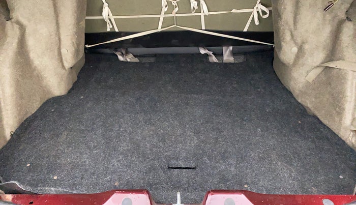 2010 Tata Indigo ECS GLS, Petrol, Manual, 18,383 km, Boot Inside