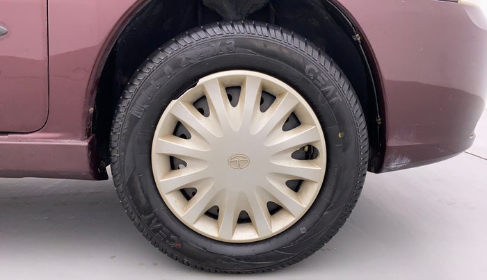 2010 Tata Indigo ECS GLS, Petrol, Manual, 18,383 km, Right Front Wheel