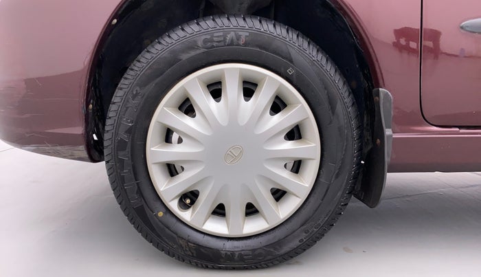 2010 Tata Indigo ECS GLS, Petrol, Manual, 18,383 km, Left Front Wheel
