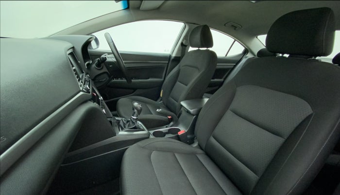 2016 Hyundai New Elantra 1.6 SX MT DIESEL, Diesel, Manual, 75,423 km, Right Side Front Door Cabin