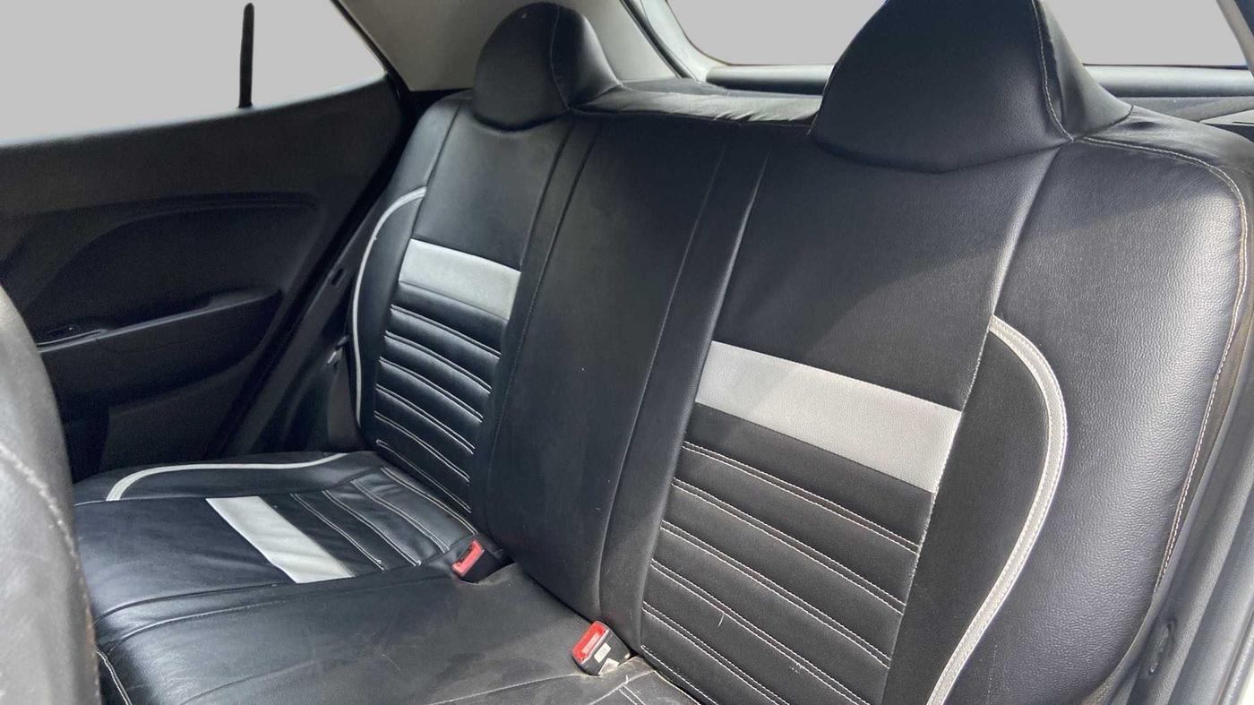 2020 Hyundai VENUE S 1.2, Petrol, Manual, 74,909 km, Right Side Rear Door Cabin