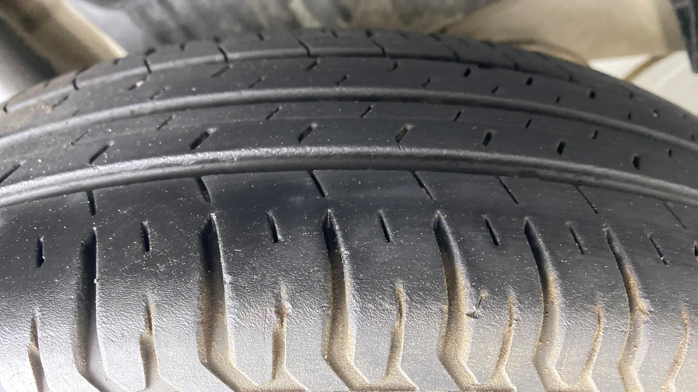2018 Maruti Swift LDI, Diesel, Manual, 51,264 km, Right Rear Tyre Tread