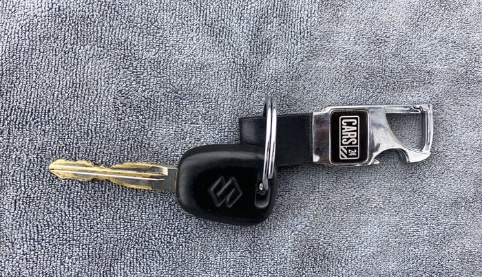 2018 Maruti Swift LDI, Diesel, Manual, 51,264 km, Key Close Up