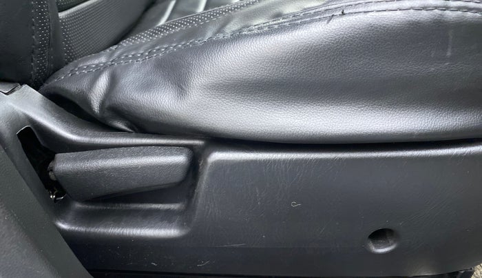 2019 Maruti Alto LXI, Petrol, Manual, 10,511 km, Driver Side Adjustment Panel