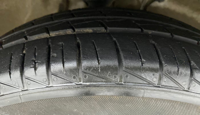 2019 Maruti Alto LXI, Petrol, Manual, 10,511 km, Right Front Tyre Tread