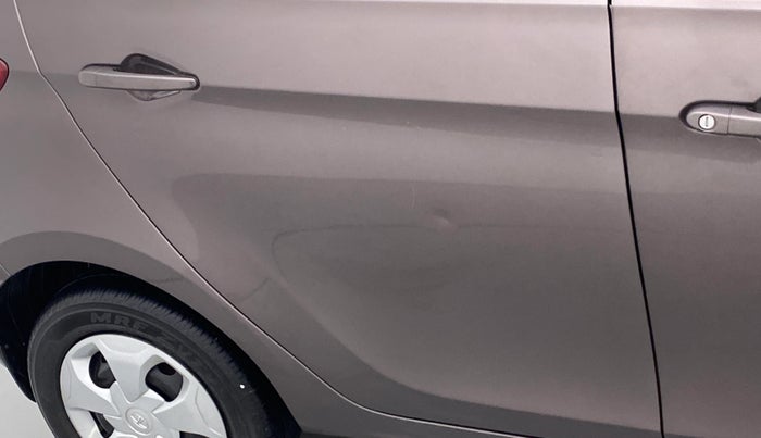 2018 Tata Tiago XT PETROL, Petrol, Manual, 23,787 km, Right rear door - Minor scratches