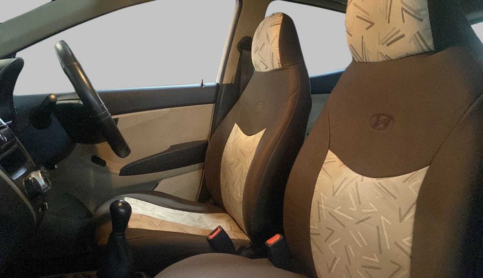 2014 Hyundai Eon ERA +, Petrol, Manual, 20,584 km, Right Side Front Door Cabin