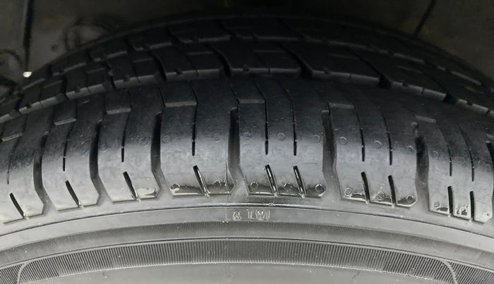 2018 Hyundai Xcent SX 1.2, Petrol, Manual, 74,545 km, Right Rear Tyre Tread