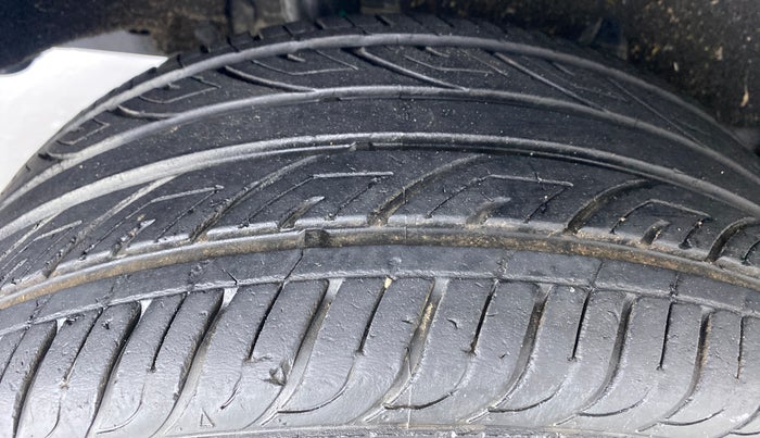 2017 Maruti Baleno DELTA PETROL 1.2, Petrol, Manual, 21,267 km, Right Rear Tyre Tread