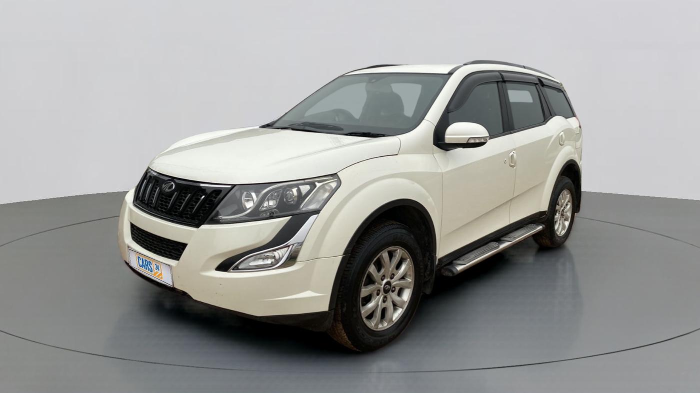 2016 Mahindra XUV500 W8, Diesel, Manual, 68,552 km, Left Front Diagonal