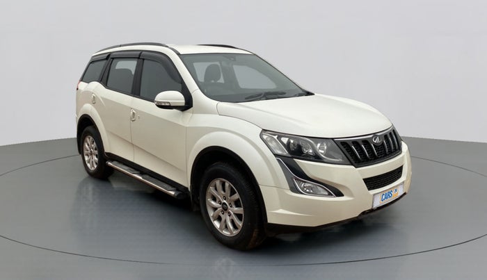 2016 Mahindra XUV500 W8, Diesel, Manual, 68,552 km, Right Front Diagonal