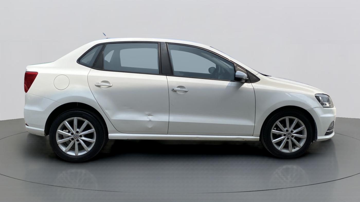 2017 Volkswagen Ameo HIGHLINE PLUS 1.5L AT 16 ALLOY, Diesel, Automatic, 94,325 km, Right Side View