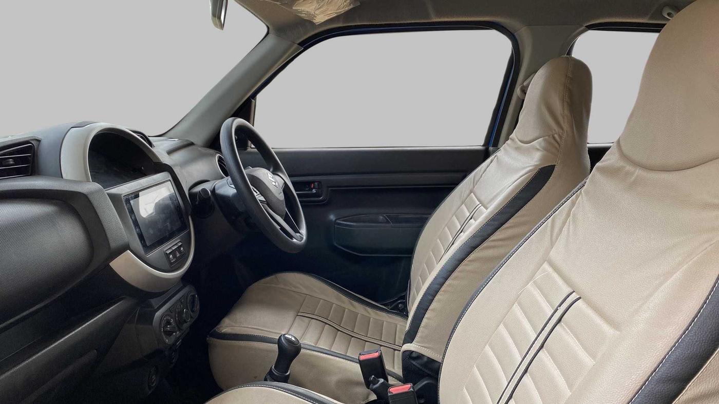 2019 Maruti S PRESSO VXI+, Petrol, Manual, 28,447 km, Right Side Front Door Cabin