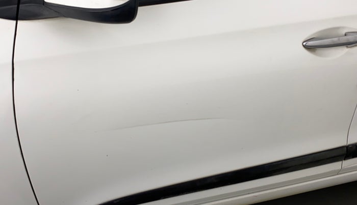 2014 Hyundai Elite i20 SPORTZ 1.2 (O), Petrol, Manual, 59,955 km, Front passenger door - Slightly dented