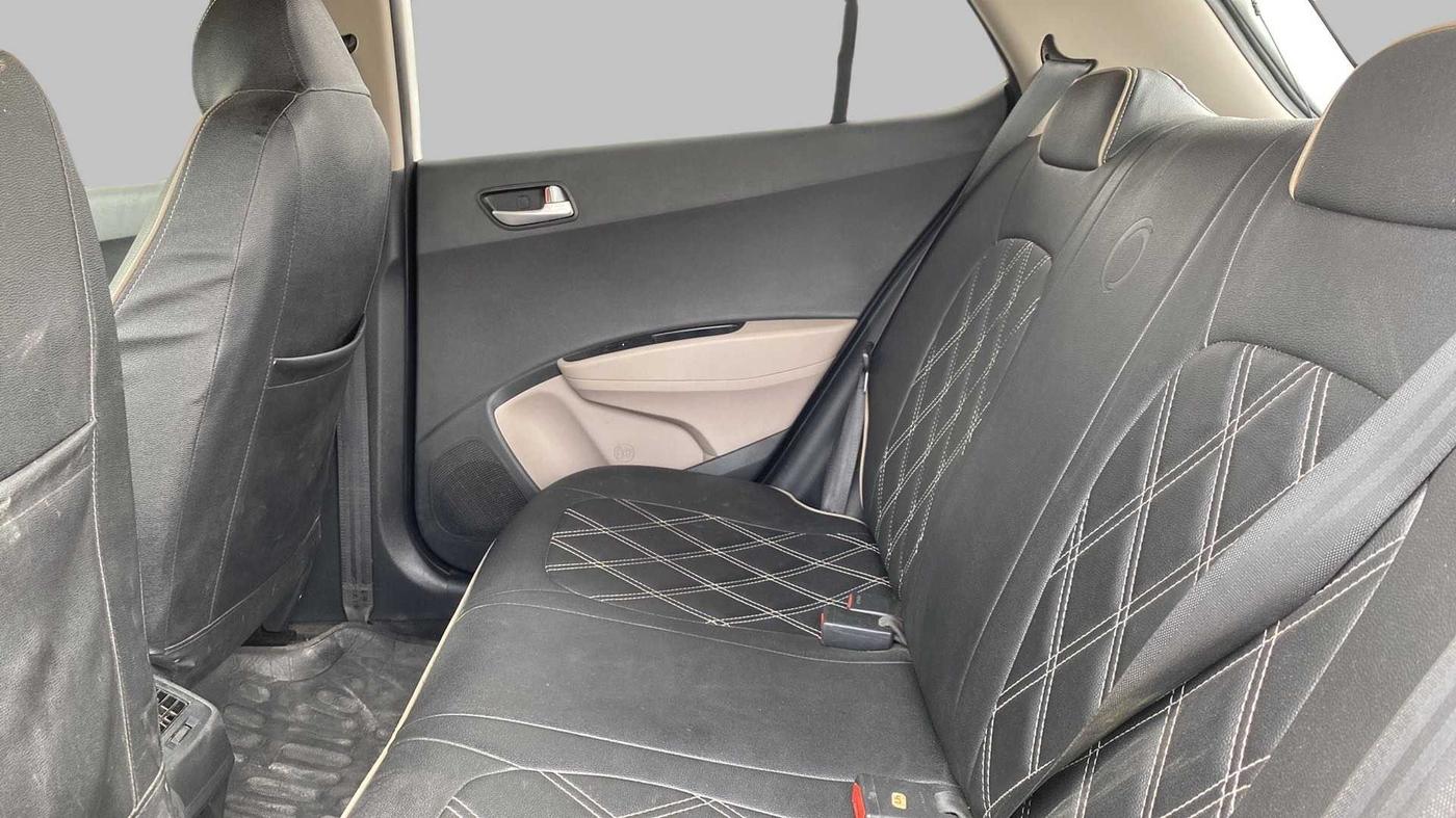 2018 Hyundai Grand i10 SPORTZ 1.2 KAPPA VTVT, Petrol, Manual, 21,069 km, Right Side Rear Door Cabin