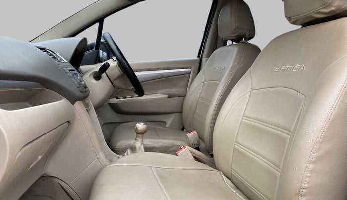 2014 Maruti Ertiga VDI, Diesel, Manual, 95,020 km, Right Side Front Door Cabin