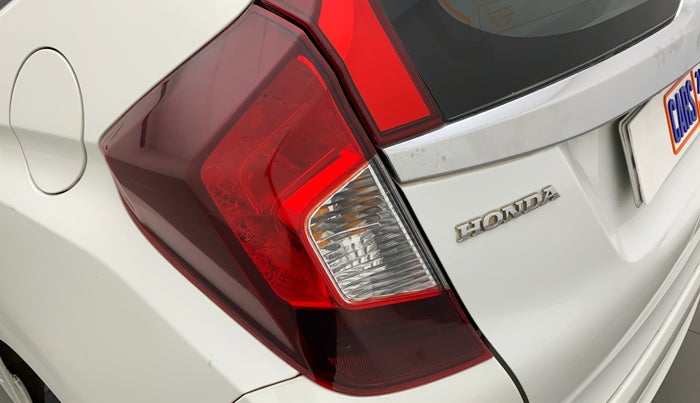 2017 Honda Jazz 1.2L I-VTEC V AT, Petrol, Automatic, 25,244 km, Left tail light - Minor damage