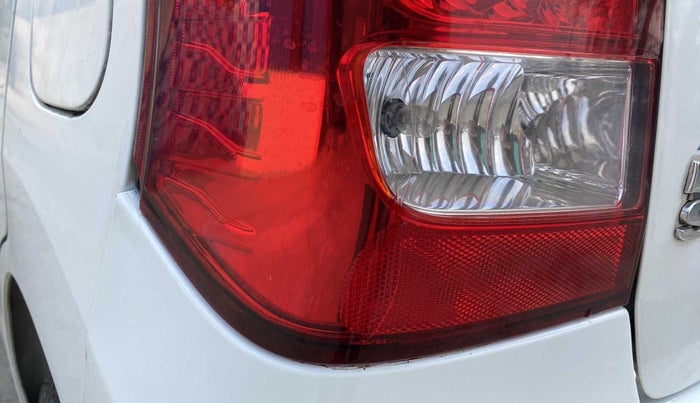 2014 Maruti Wagon R 1.0 LXI, Petrol, Manual, 41,387 km, Left tail light - Minor damage