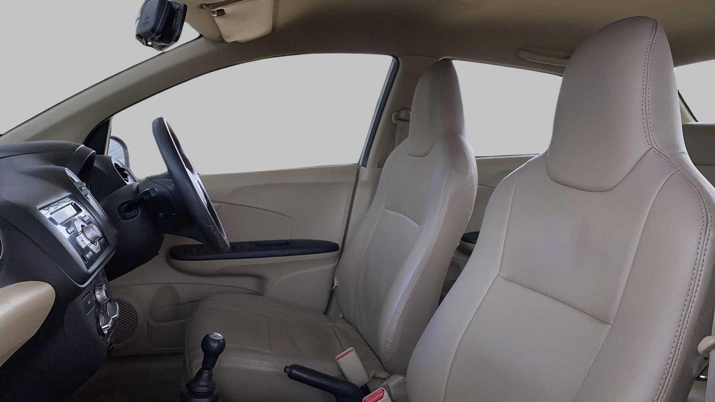 2015 Honda Amaze 1.5L I-DTEC SX, Diesel, Manual, 63,982 km, Right Side Front Door Cabin