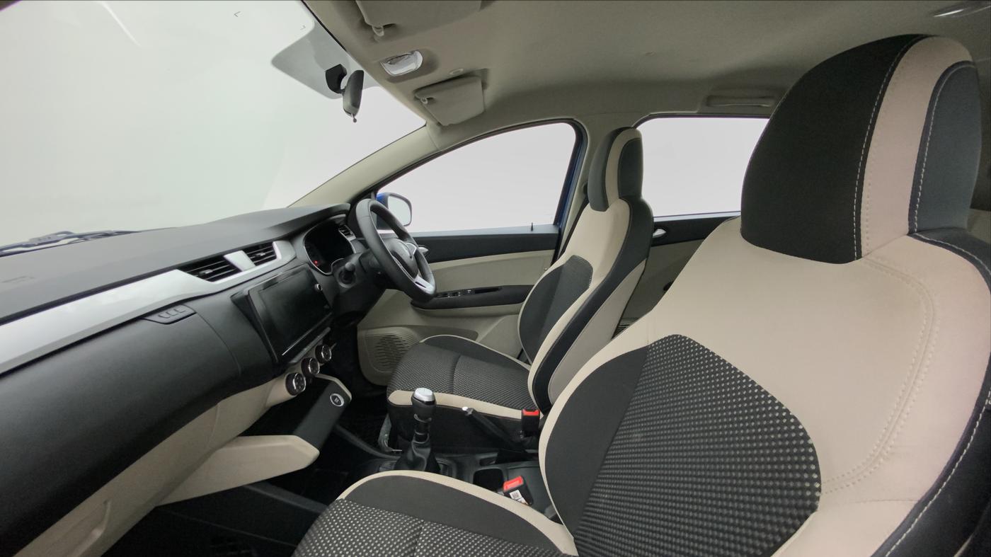 2020 Renault TRIBER 1.0 RXZ, Petrol, Manual, 7,105 km, Right Side Front Door Cabin