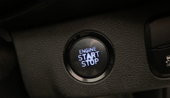 2021 Hyundai VENUE SX PLUS 1.0 TURBO DCT, Petrol, Automatic, 1,06,047 km, Keyless Start/ Stop Button