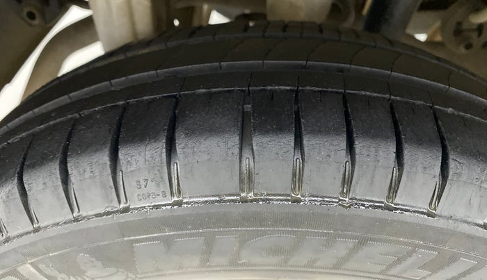 2017 Maruti Alto 800 LXI O, Petrol, Manual, 63,684 km, Right Rear Tyre Tread