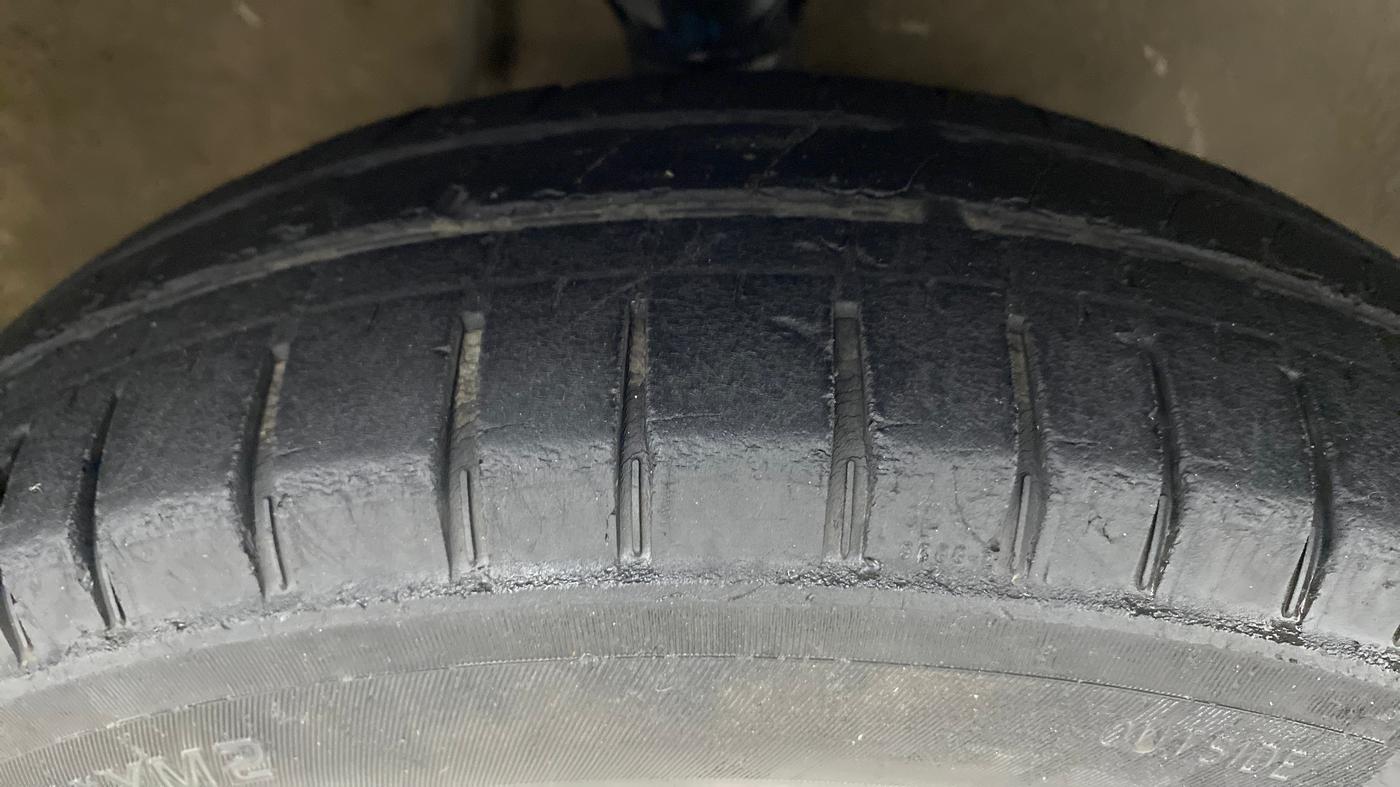 2017 Maruti Alto 800 LXI O, Petrol, Manual, 63,684 km, Right Front Tyre Tread
