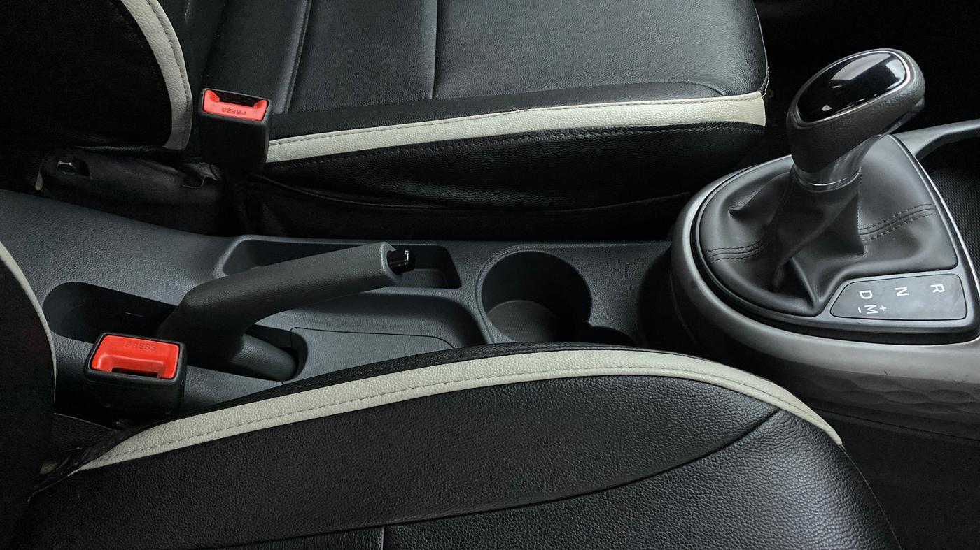 2020 Hyundai GRAND I10 NIOS SPORTZ AMT 1.2 KAPPA VTVT, Petrol, Automatic, 54,078 km, Gear Lever