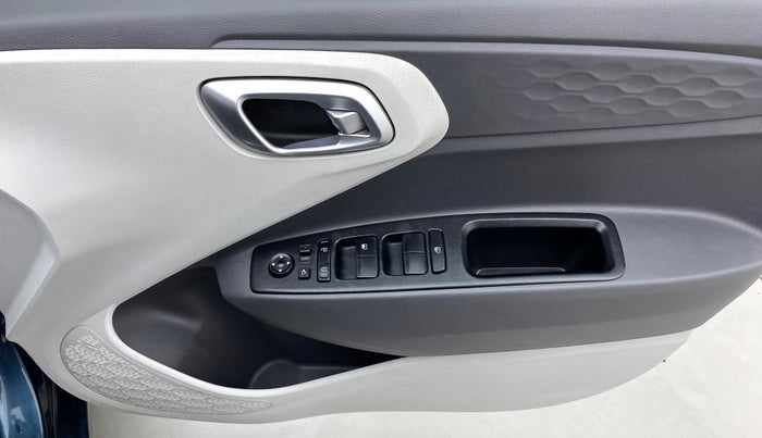 2020 Hyundai GRAND I10 NIOS SPORTZ AMT 1.2 KAPPA VTVT, Petrol, Automatic, 54,078 km, Driver Side Door Panels Control