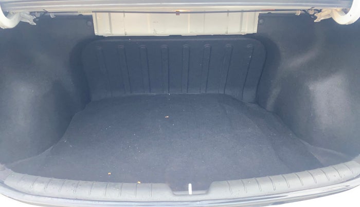 2018 Hyundai Verna 1.6 VTVT SX, Petrol, Manual, 50,169 km, Boot Inside