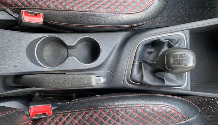 2018 Hyundai Verna 1.6 VTVT SX, Petrol, Manual, 50,169 km, Gear Lever