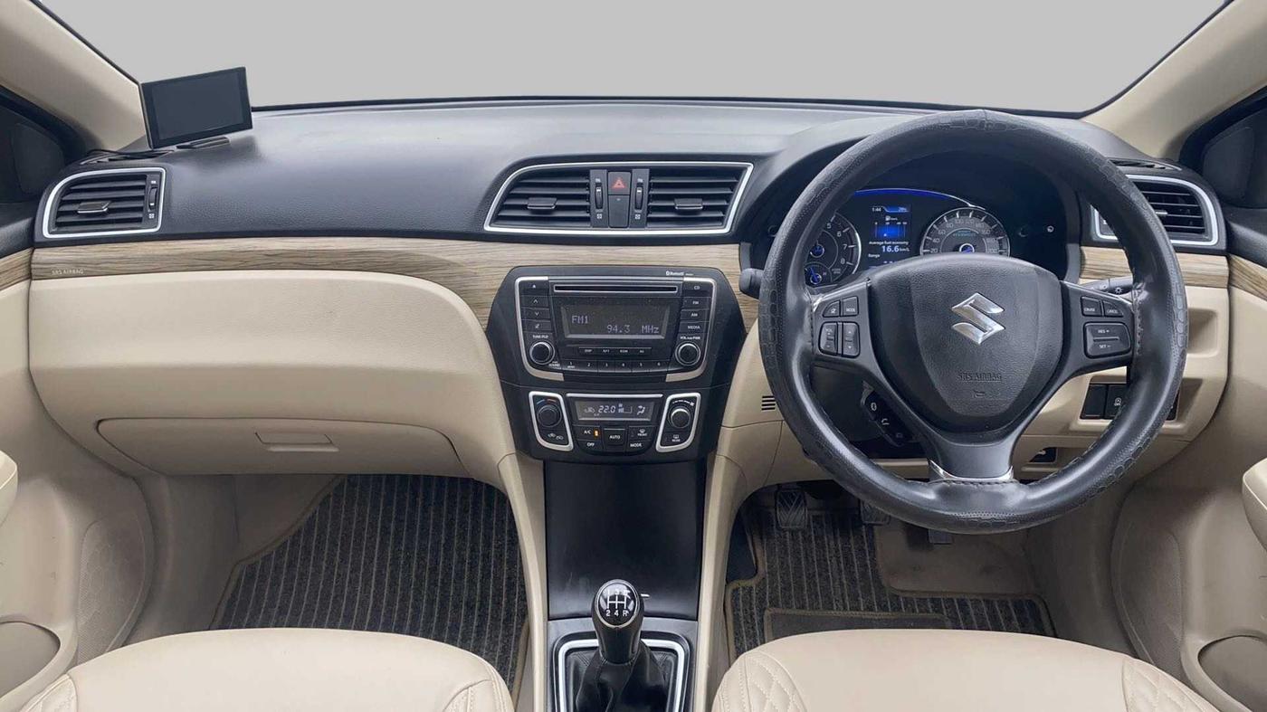 2021 Maruti Ciaz DELTA 1.5 SHVS MT PETROL, Petrol, Manual, 21,303 km, Dashboard