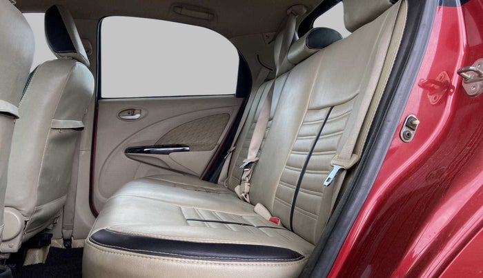 2019 Toyota Etios Liva V DUAL TONE, Petrol, Manual, 40,853 km, Right Side Rear Door Cabin