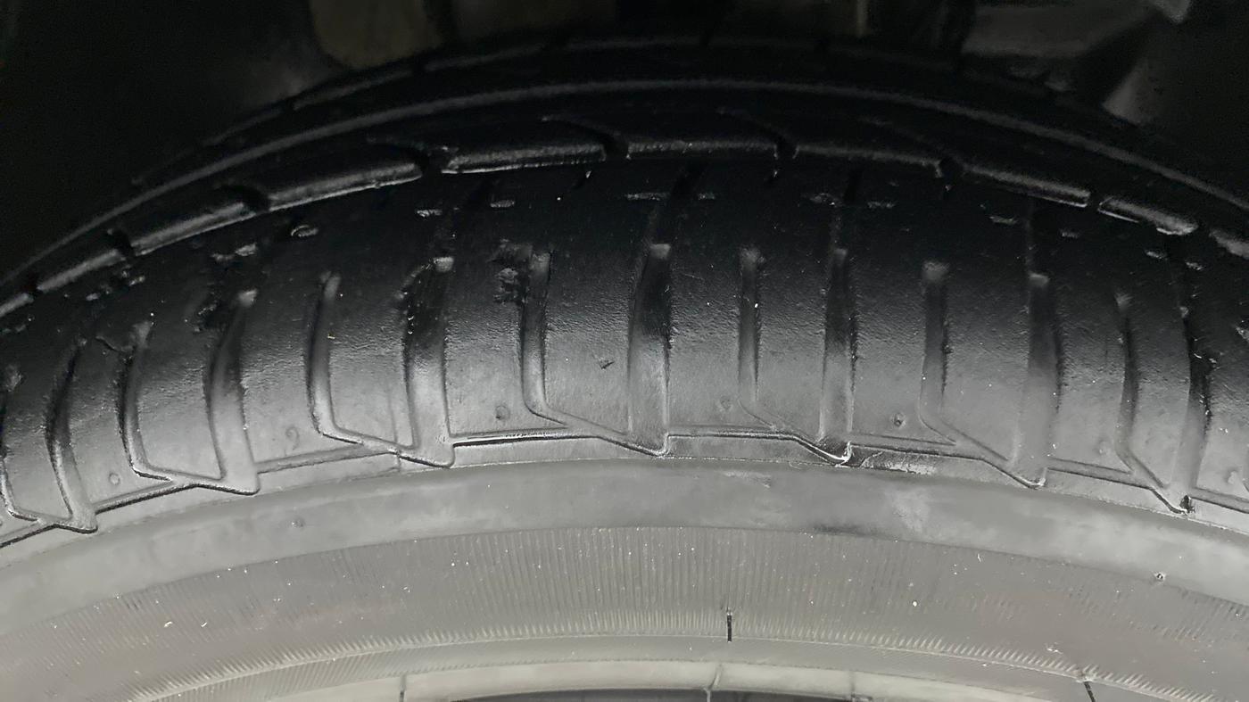 2021 Tata Tiago XT PETROL, Petrol, Manual, 27,107 km, Right Front Tyre Tread