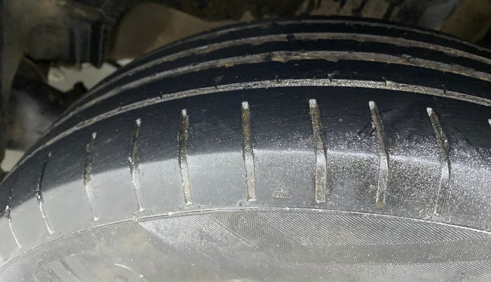 2020 Maruti Swift ZXI, Petrol, Manual, 61,625 km, Left Rear Tyre Tread