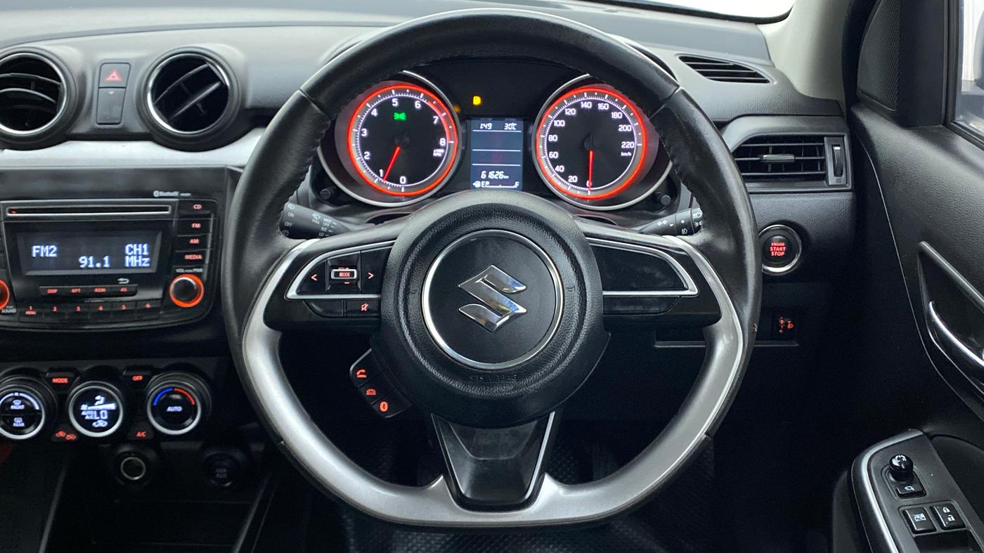 2020 Maruti Swift ZXI, Petrol, Manual, 61,625 km, Steering Wheel Close Up