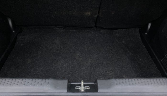 2020 Maruti Swift ZXI, Petrol, Manual, 61,625 km, Boot Inside