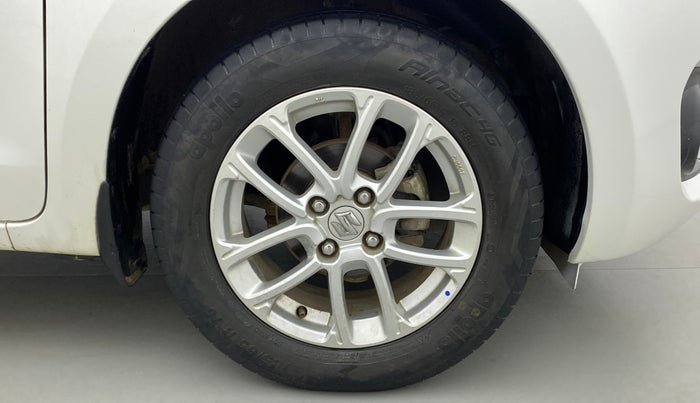 2020 Maruti Swift ZXI, Petrol, Manual, 61,625 km, Right Front Wheel