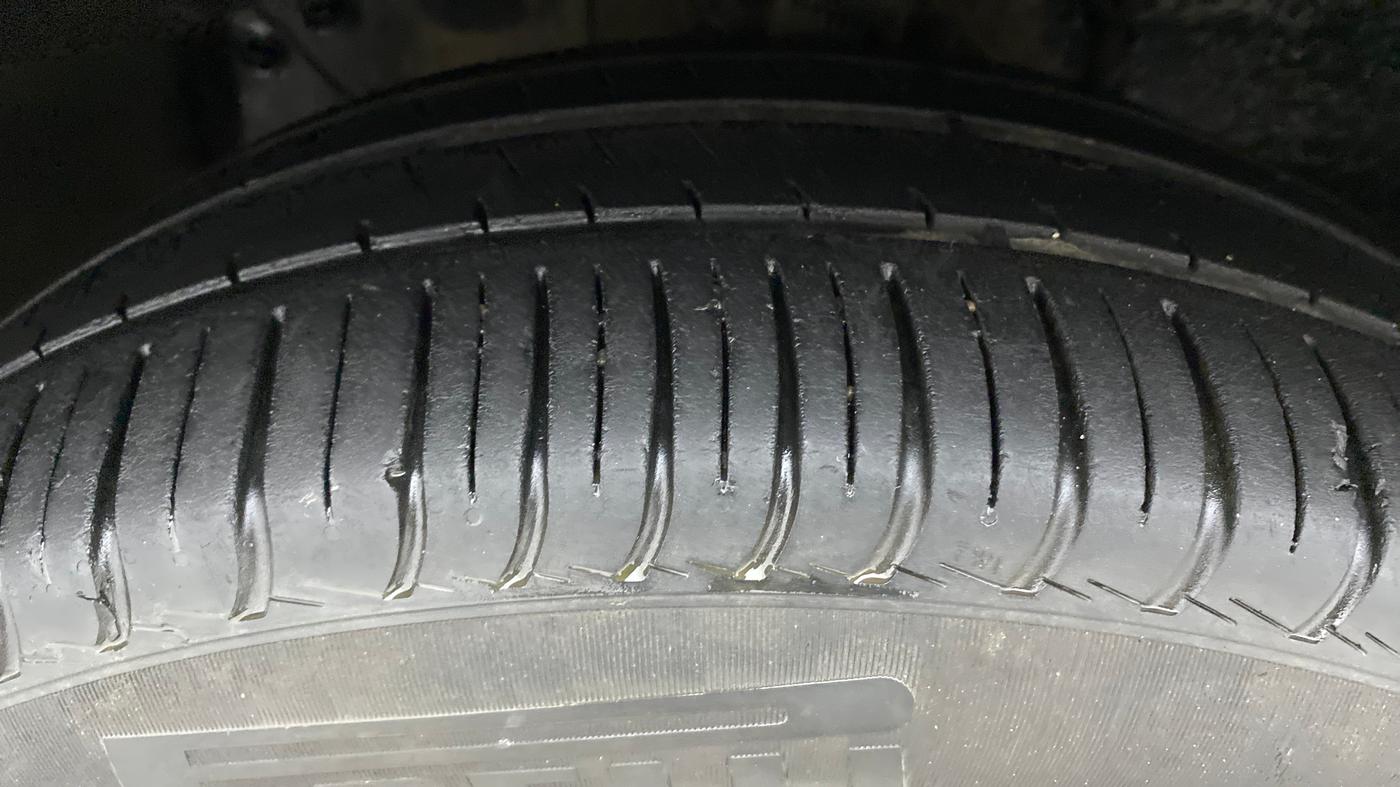 2019 Renault Captur RXE diesel (MT), Diesel, Manual, 88,903 km, Left Front Tyre Tread