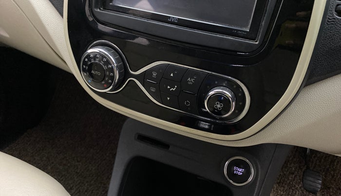 2019 Renault Captur RXE diesel (MT), Diesel, Manual, 88,903 km, AC Unit - Directional switch has minor damage