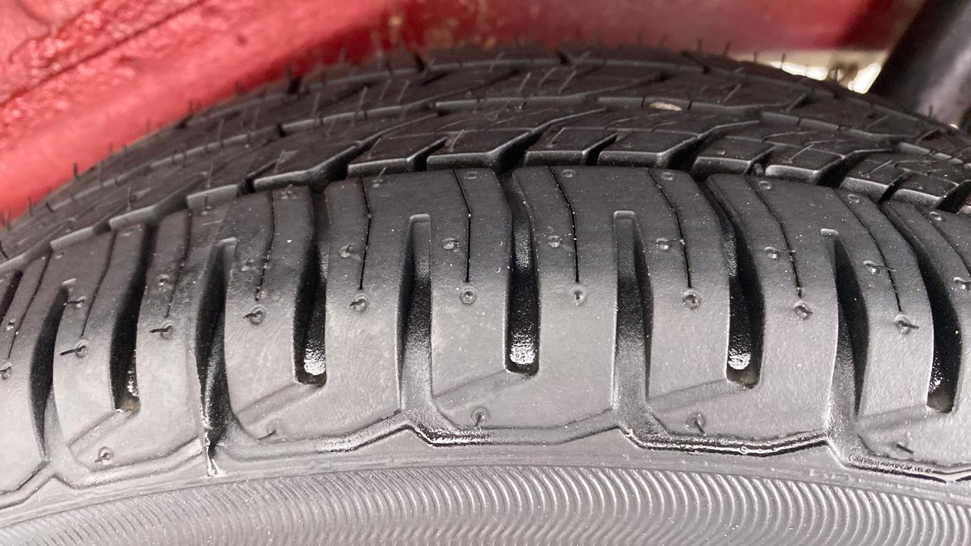 2013 Maruti Wagon R Stingray VXI, Petrol, Manual, 78,559 km, Left Rear Tyre Tread