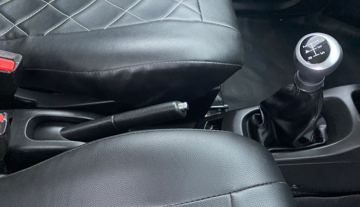 2013 Maruti Wagon R Stingray VXI, Petrol, Manual, 78,559 km, Gear Lever