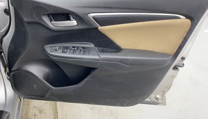 2018 Honda Jazz 1.2L I-VTEC V AT, Petrol, Automatic, 56,956 km, Driver Side Door Panels Control